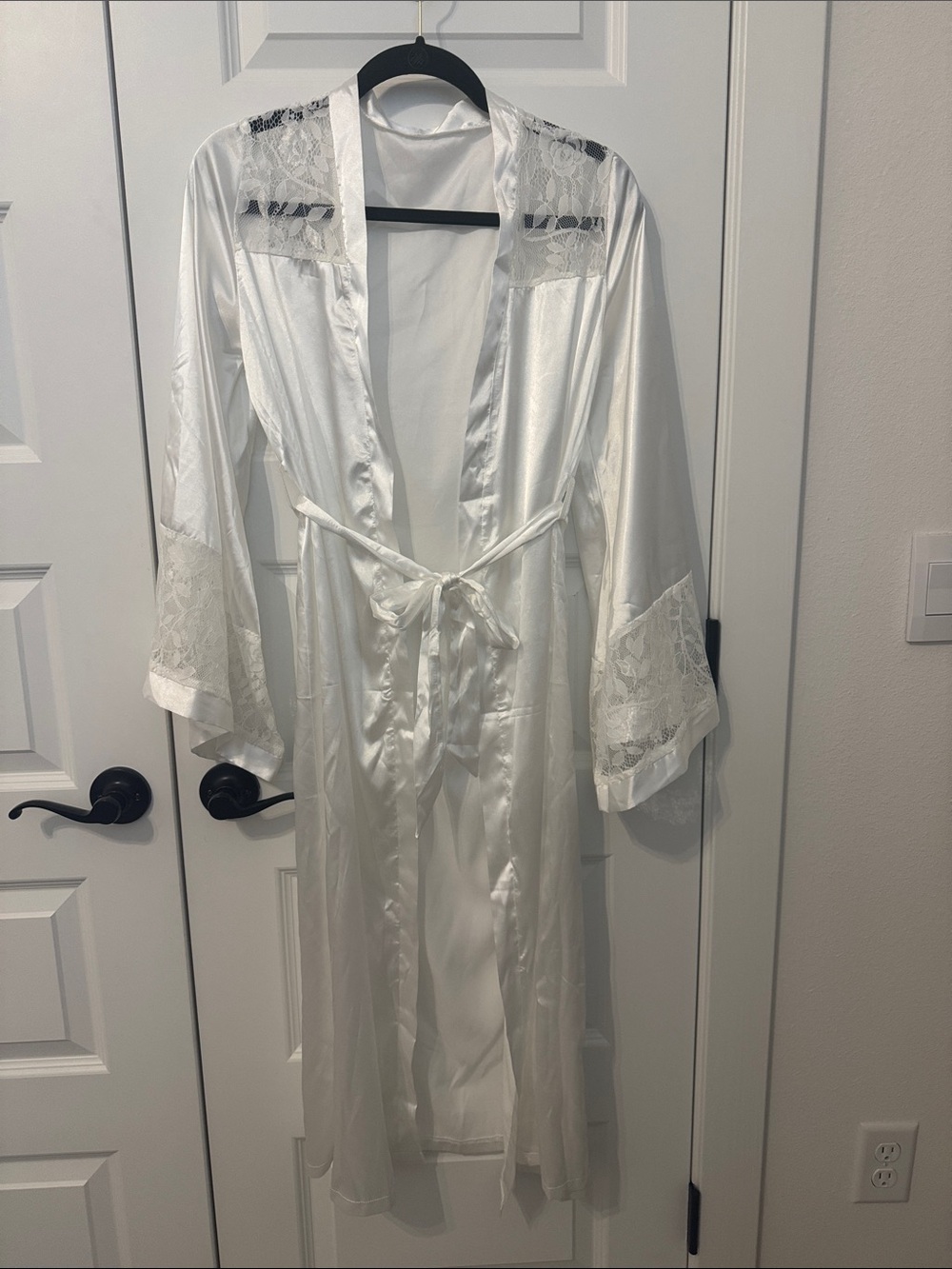 Silky Lace-Trim White Bridal Robe with Tie Belt
